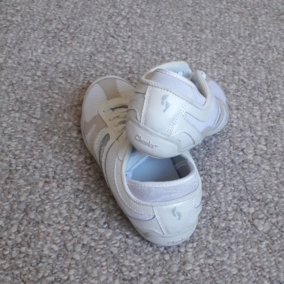 NWOB Cheeks Barefoot Tony Litle Designs Shoes. - Picture 6 of 8